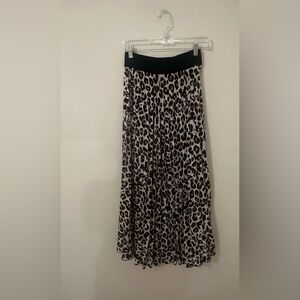 Made in Italy  Leopard Print pleated  Maxi Skirt - one size